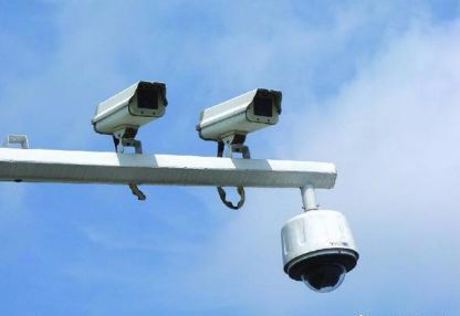 平南六陈镇街道禁停路段,将启用交通监控设备抓拍违停行为